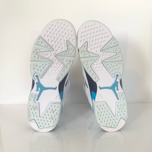 Jordan Sneakers - Picture 10 of 11